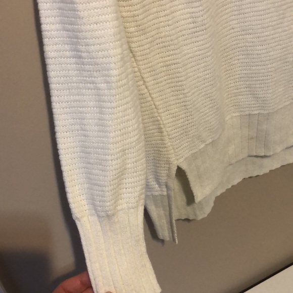 Old Navy knit long sleeve - Picture 2 of 2